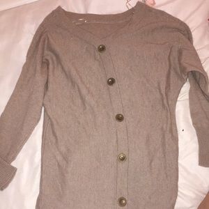 cute brown button sweater! ( does not unbutton )